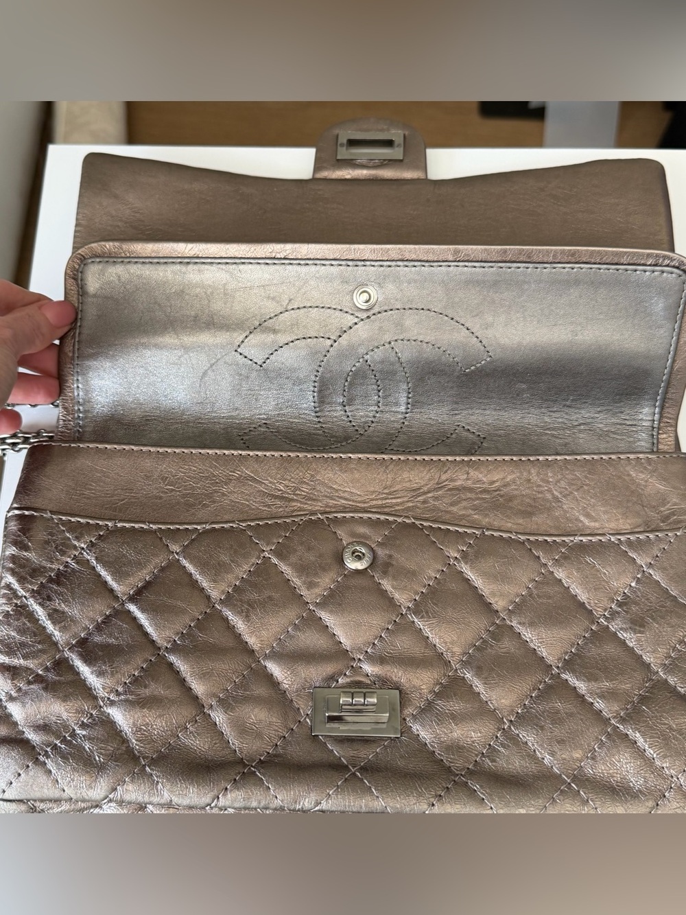 Chanel Reissue 2.55 Metallic Aged Calfskin Flap Bag - Picture 9 of 16